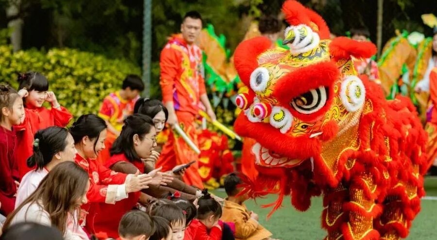 龙舞新春 万象更新